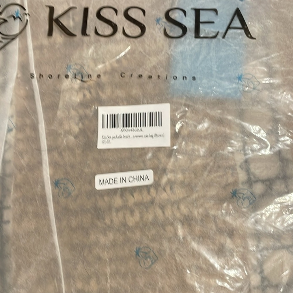 Kiss Sea Woven Tote Bag